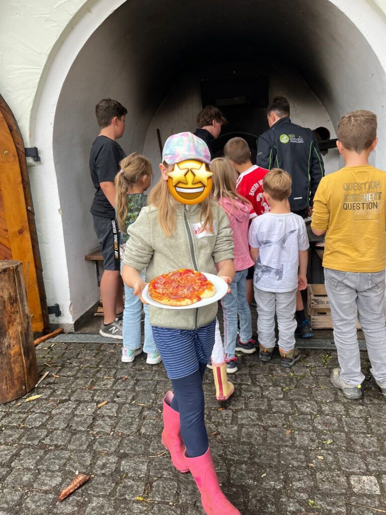 Naturkinder Ferienprogramm Holzofenzauber